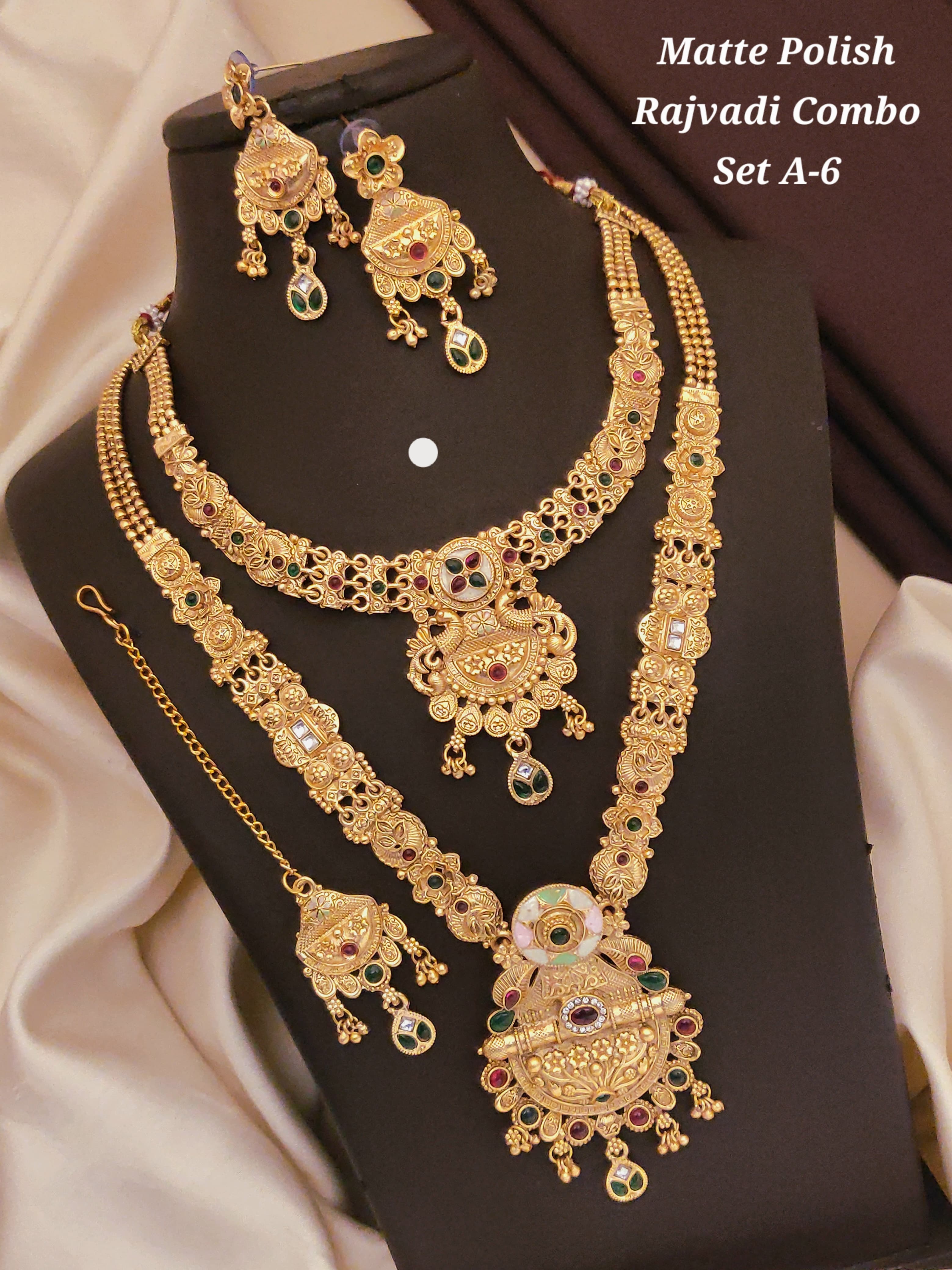 Elegant Rajvadi jewellery set 