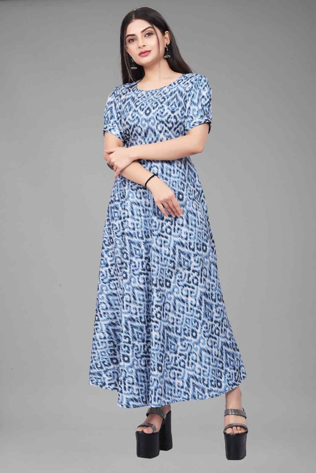 Classic trendy women dress 