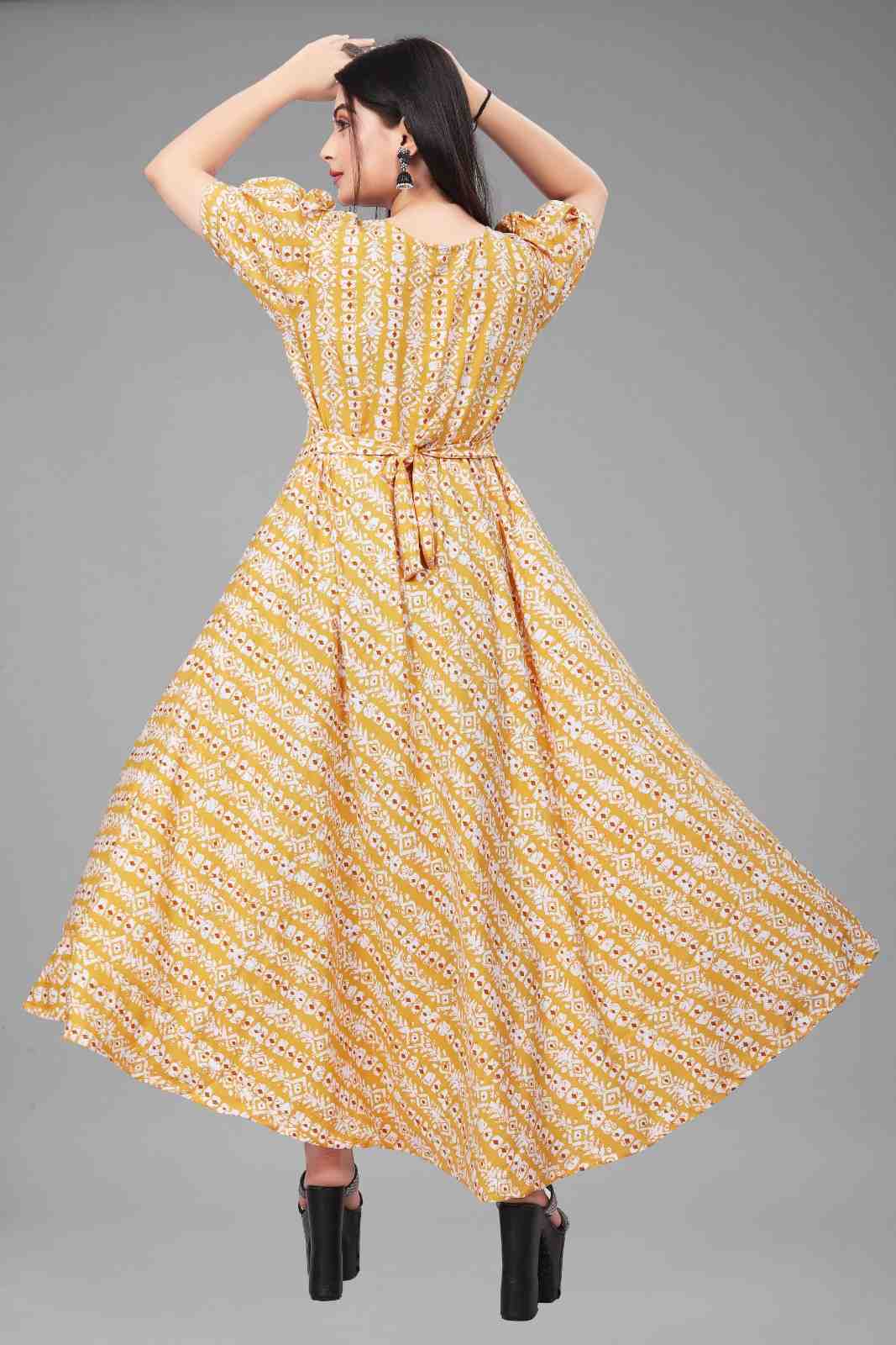 Classic trendy women dress 