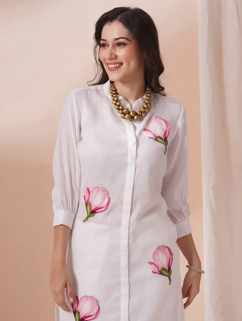 White Blossom Elegance Suit