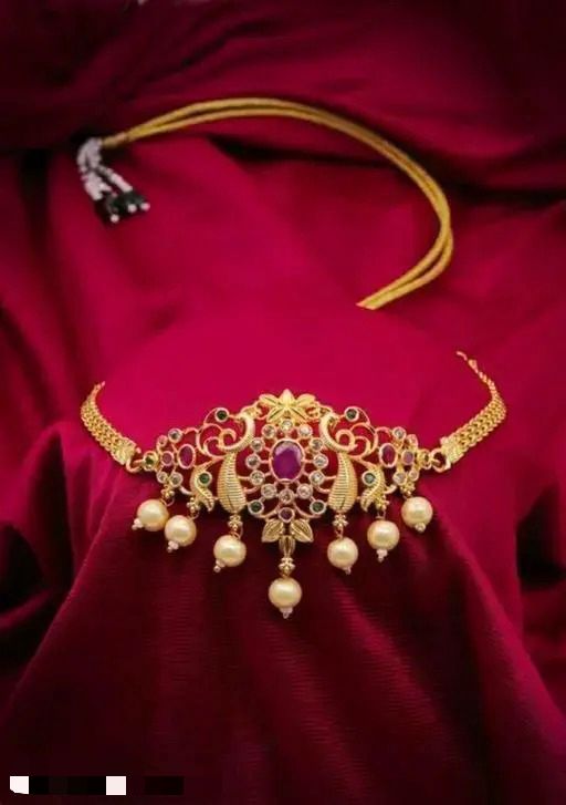 Gold chokers beautiful set