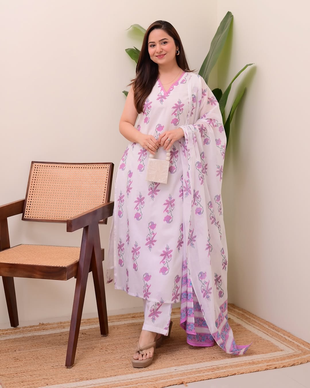 Minimalist Cotton Kurta Set