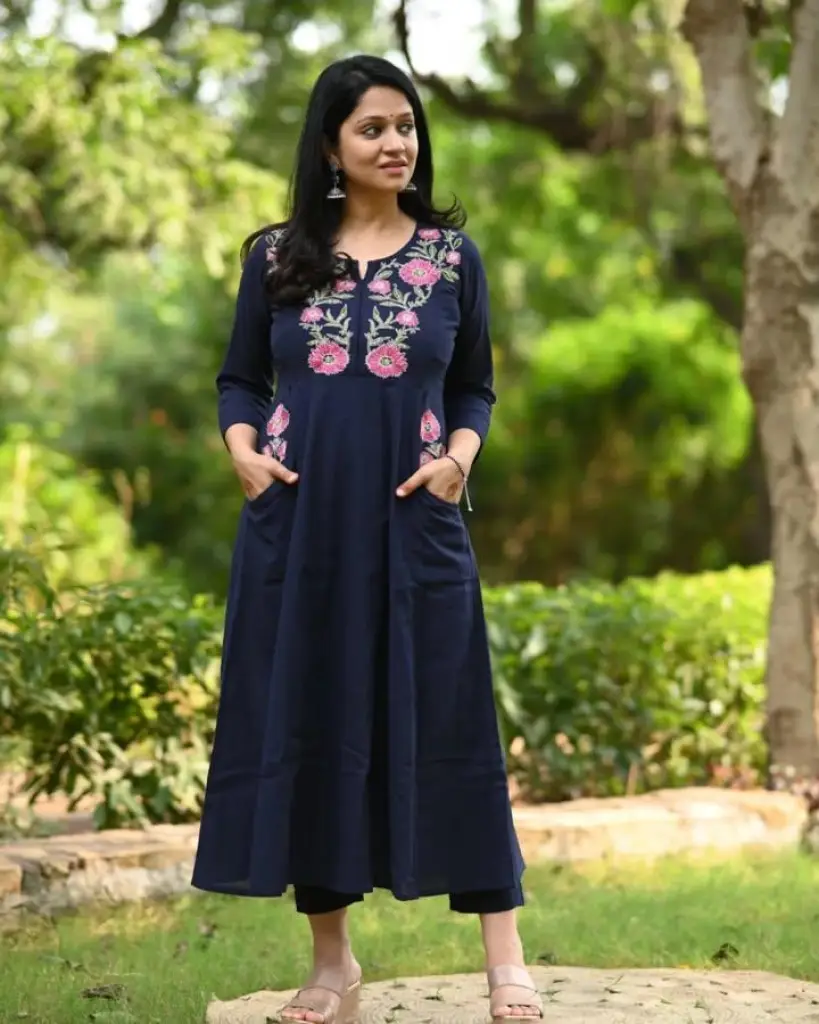 Elegant Blue Floral Embroidered Suit Set