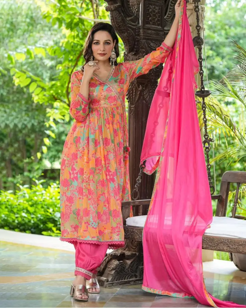 Muslin Alia Cut Embroidered Suit Set