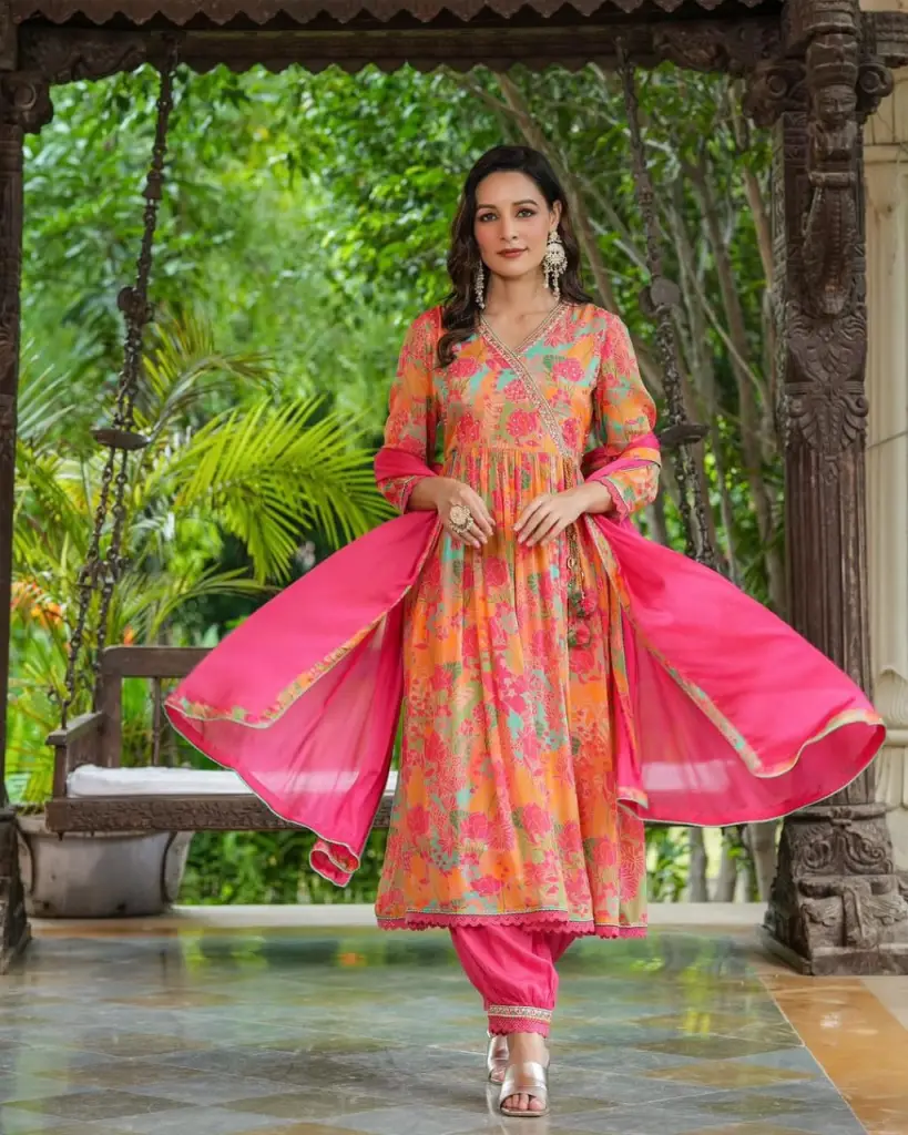 Muslin Alia Cut Embroidered Suit Set