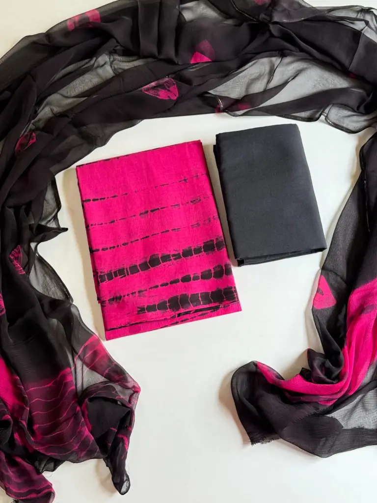 Pink and black Colour Pure cotton suit Set