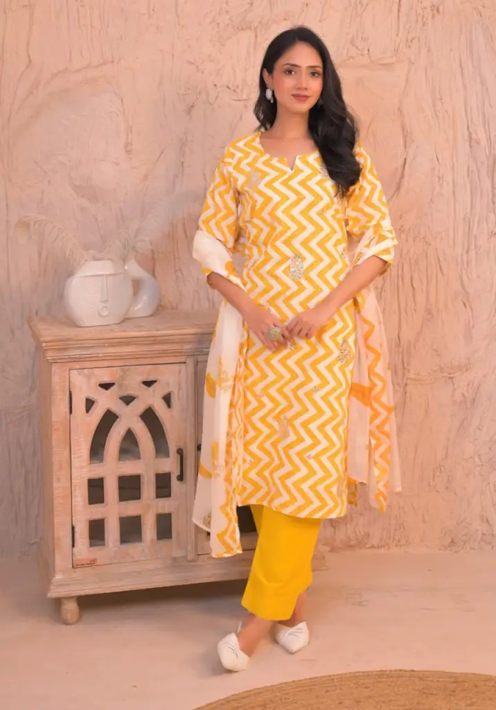 Elegant Shrawan Lahariya Trio Set