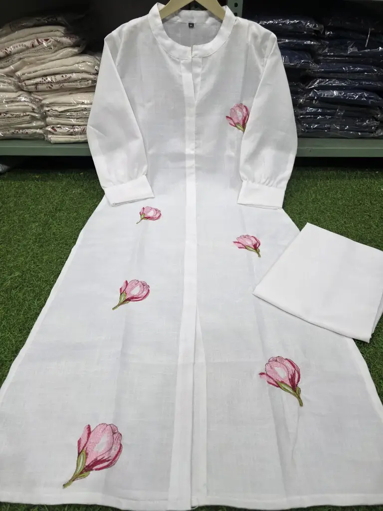 White Blossom Elegance Suit