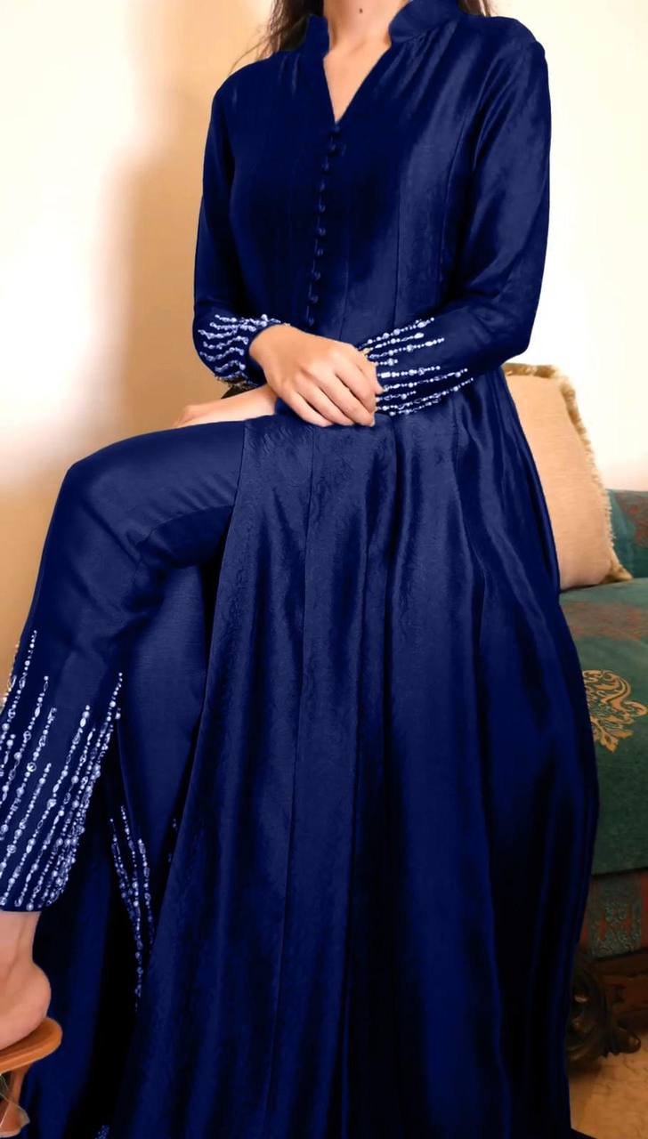 Chinon silk top with fully stitched Chinon silk pant