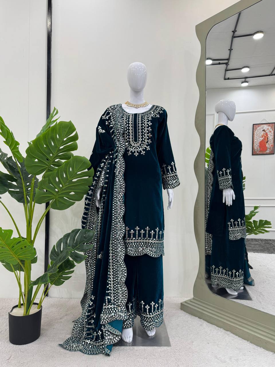  luxurious viscose velvet top pent dupatta set