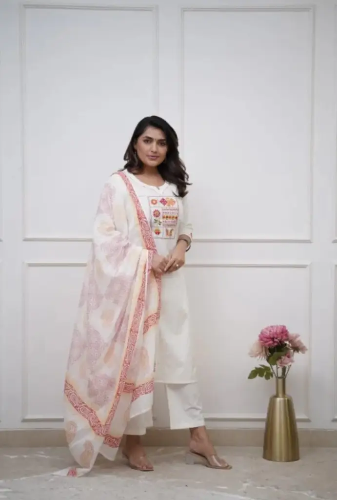 Embroidered Kurta Pant Dupatta Set