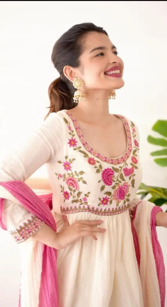 Pari Jaipuri Cream Anarkali Kurti Set