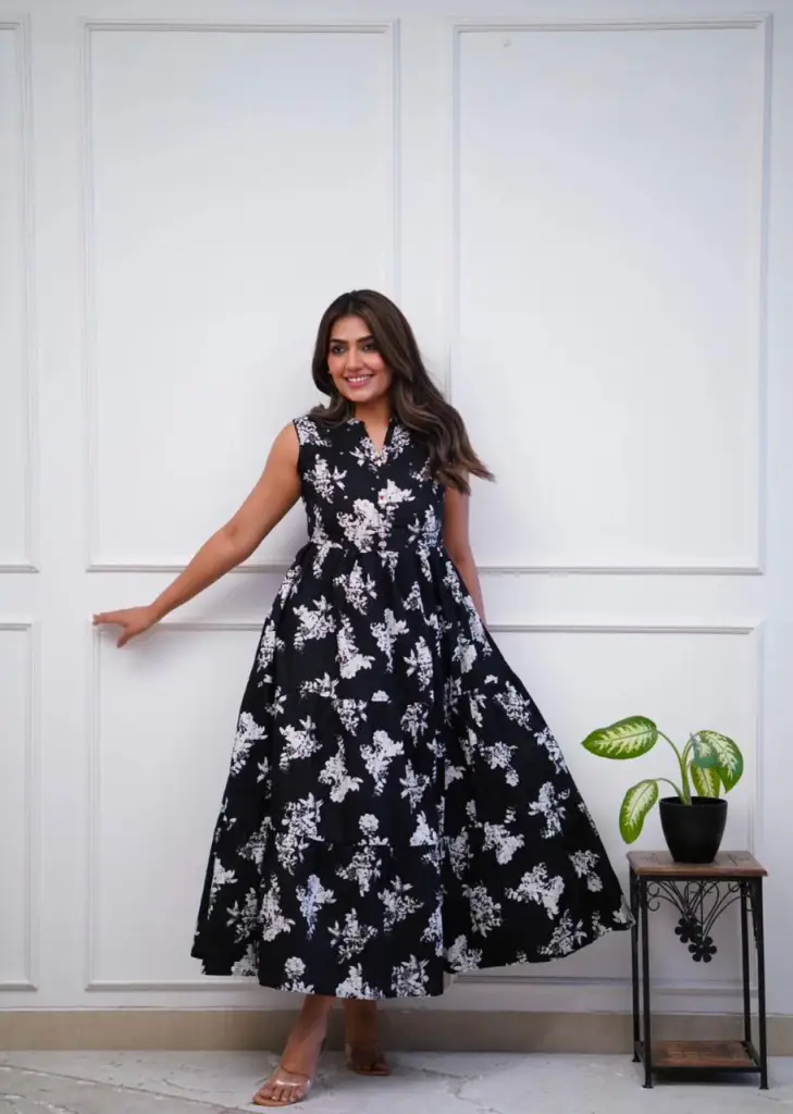  Bloom Handwork Gown